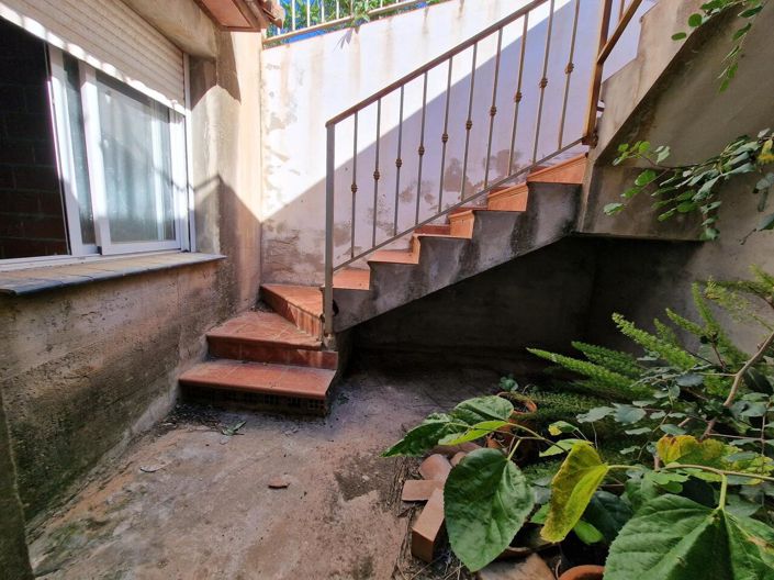 Image No.26-6 Bed Villa for sale