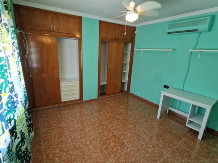 Image No.19-3 Bed Village House for sale