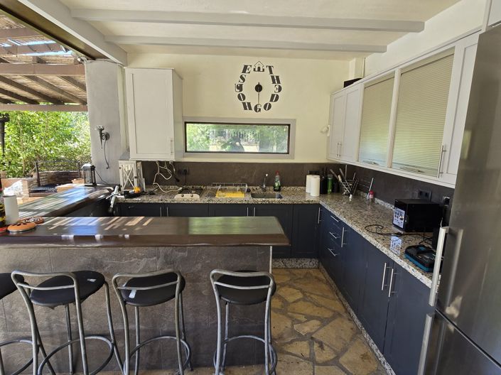 Image No.12-7 Bed Villa for sale