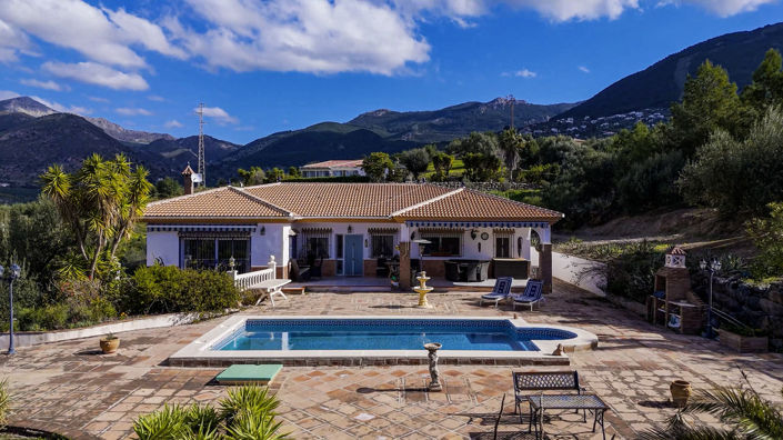 Image No.3-5 Bed Villa for sale