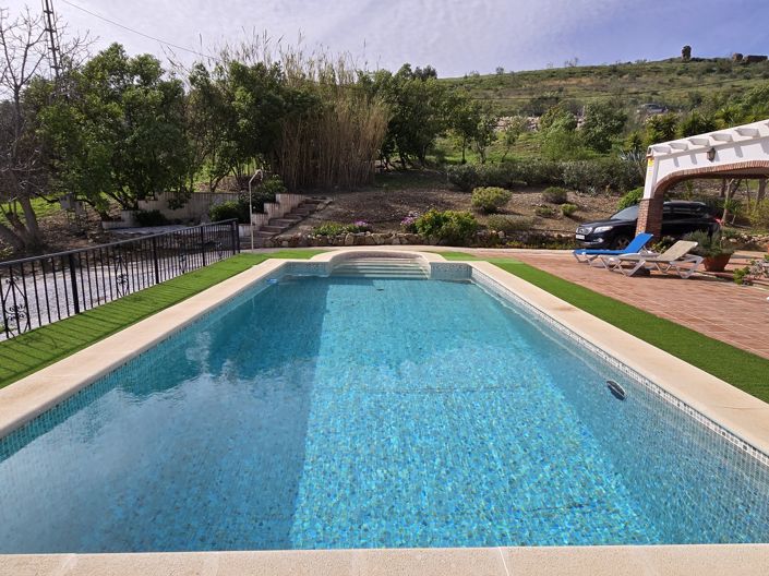 Image No.10-3 Bed Villa for sale