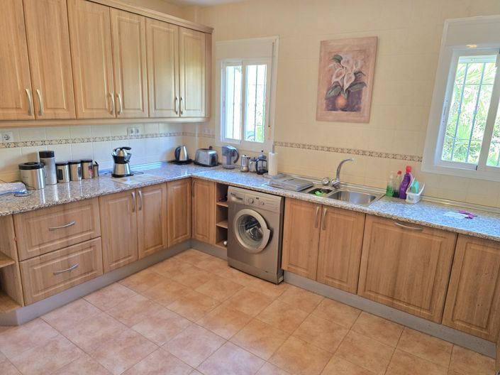 Image No.18-3 Bed Villa for sale