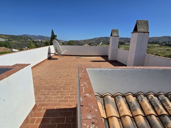 Image No.42-6 Bed Villa for sale