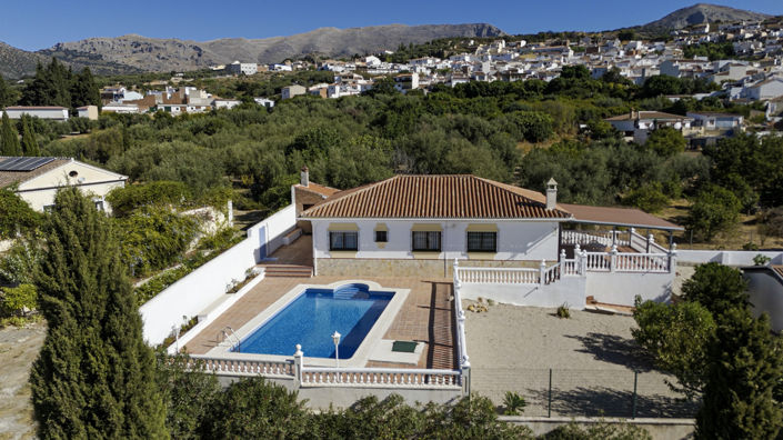 Image No.3-4 Bed Villa for sale