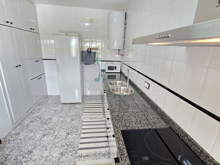 Image No.28-4 Bed Villa for sale