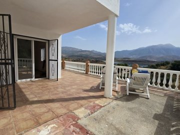 1375-villa-for-sale-in-vinuela-48309-large