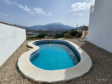 1375-villa-for-sale-in-vinuela-48371-large