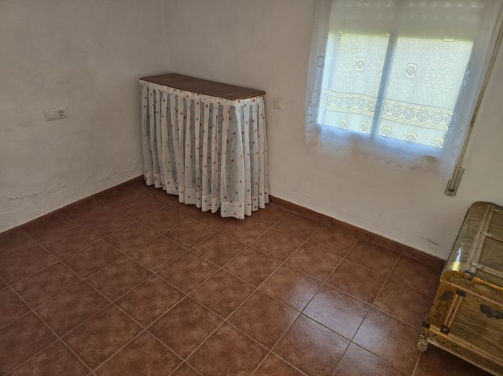 Image No.30-4 Bed Village House for sale