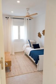 1378-villa-for-sale-in-vinuela-48460-large