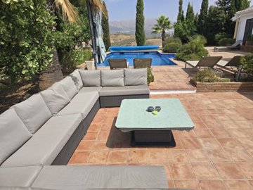 1382-villa-for-sale-in-vinuela-48630-large