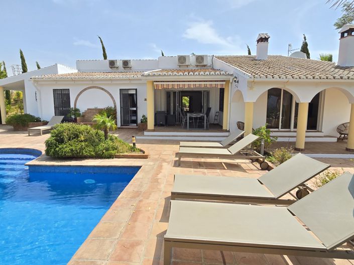 Image No.10-4 Bed Villa for sale