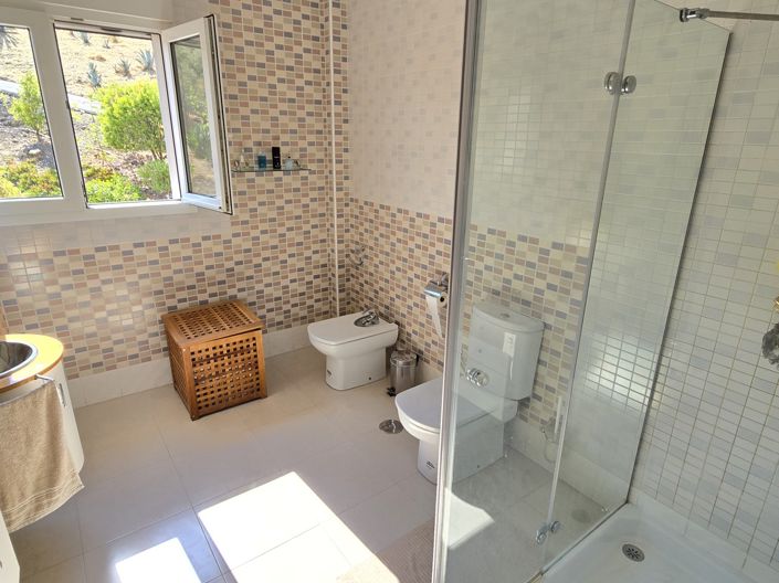 Image No.41-4 Bed Villa for sale