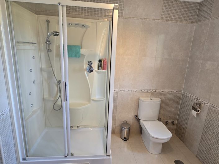 Image No.48-4 Bed Villa for sale