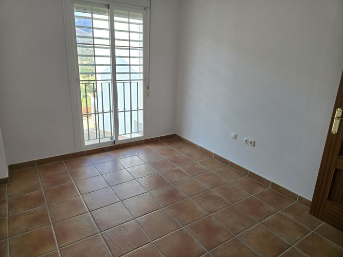 Image No.24-3 Bed Village House for sale