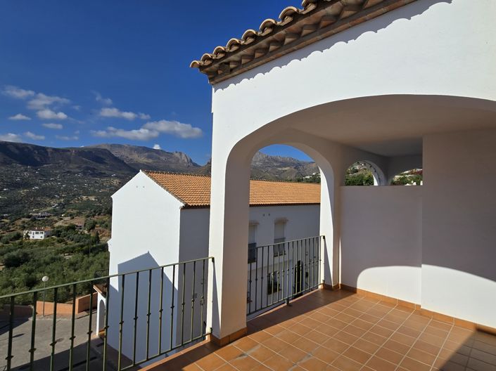 Image No.27-3 Bed Village House for sale