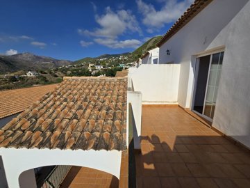 1387-village-house-for-sale-in-alcaucin-49269