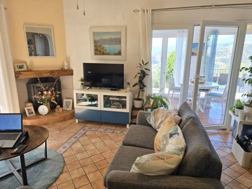 1390-villa-for-sale-in-canillas-de-aceituno-4