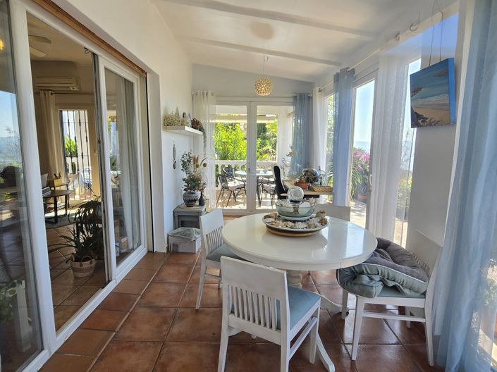 Image No.23-5 Bed Villa for sale