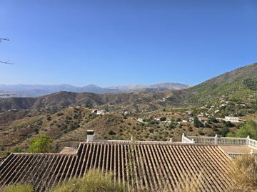 1390-villa-for-sale-in-canillas-de-aceituno-4