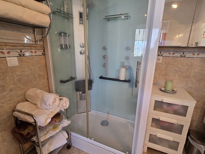 Image No.30-5 Bed Villa for sale