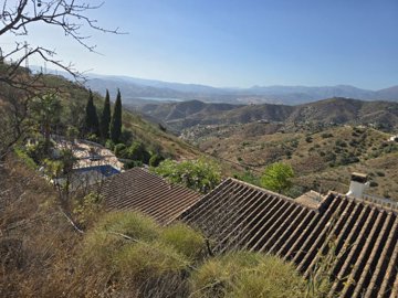 1390-villa-for-sale-in-canillas-de-aceituno-4