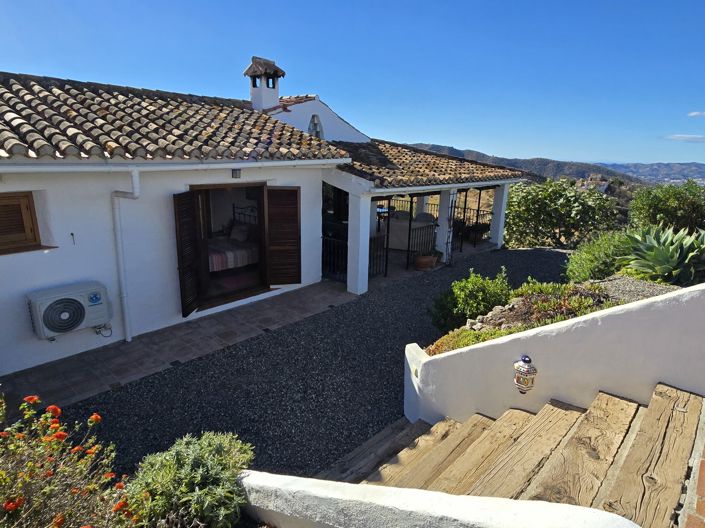 Image No.44-4 Bed Villa for sale