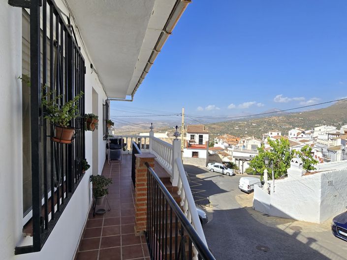 Image No.21-6 Bed Village House for sale