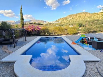 1396-villa-for-sale-in-alcaucin-49830-large