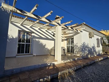 1396-villa-for-sale-in-alcaucin-49833-large