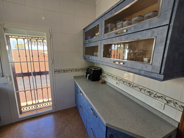 Image No.17-3 Bed Villa for sale