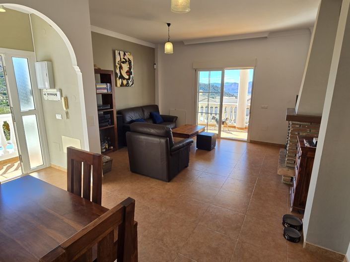 Image No.20-3 Bed Villa for sale