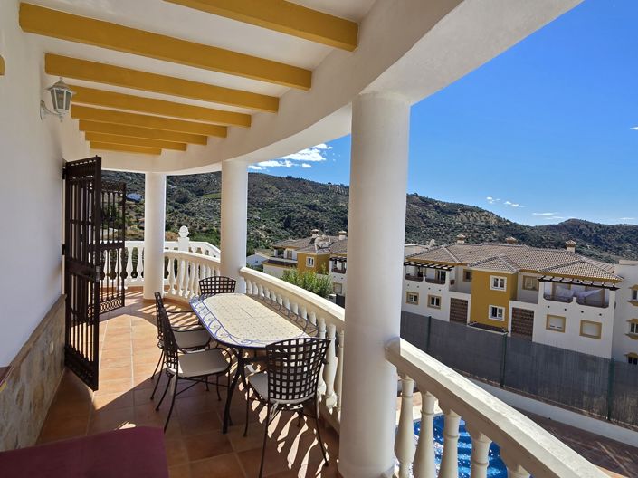 Image No.3-3 Bed Villa for sale