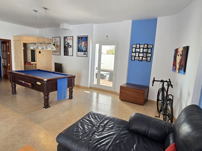 Image No.30-3 Bed Villa for sale