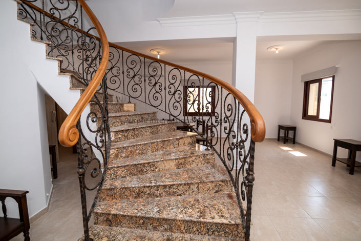 Image No.10-4 Bed Villa for sale