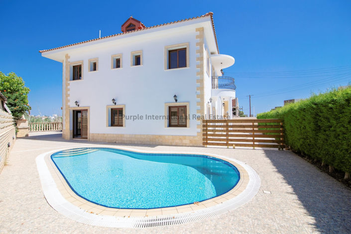 Image No.3-4 Bed Villa for sale