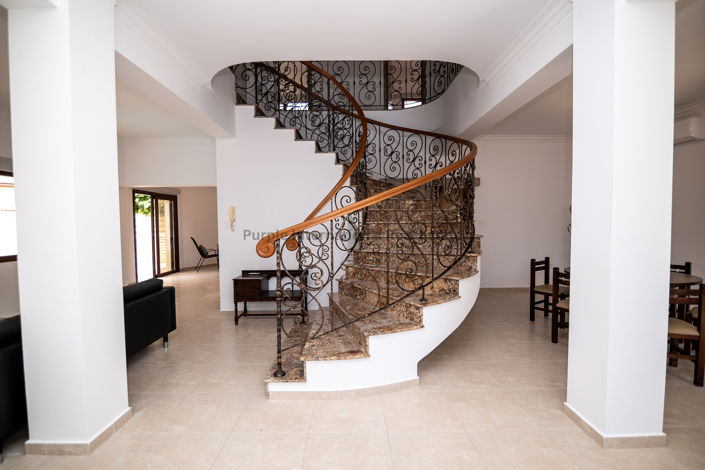 Image No.4-4 Bed Villa for sale