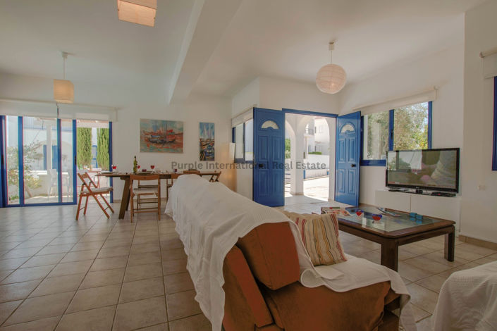 Image No.17-5 Bed Villa for sale