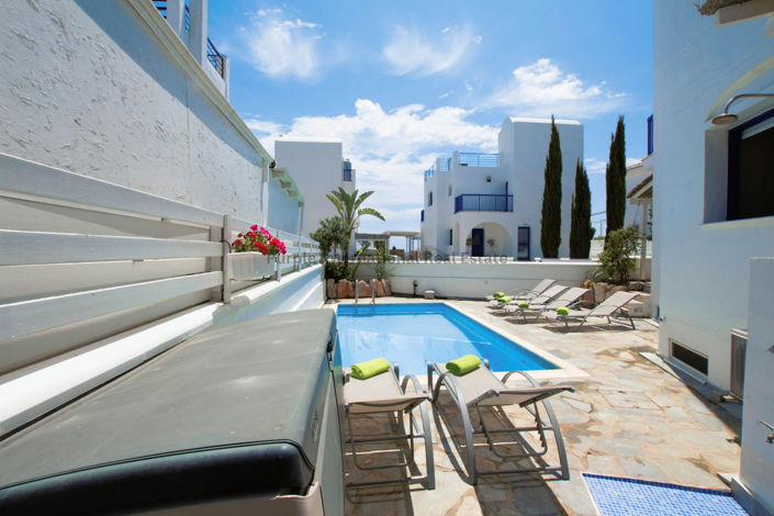 Image No.8-5 Bed Villa for sale