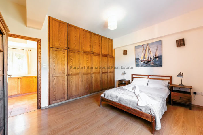 Image No.28-5 Bed Villa for sale