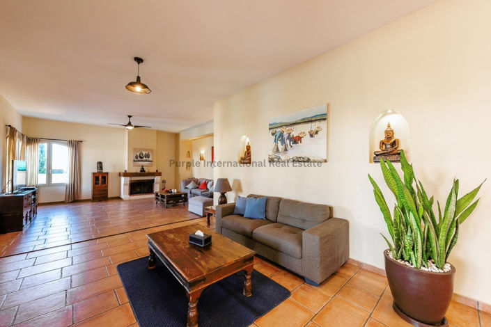 Image No.3-5 Bed Villa for sale