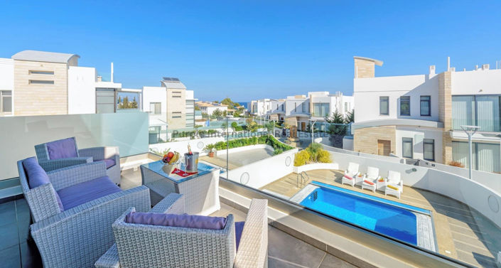 Image No.10-6 Bed Villa for sale