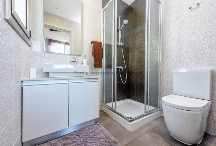 Image No.17-6 Bed Villa for sale