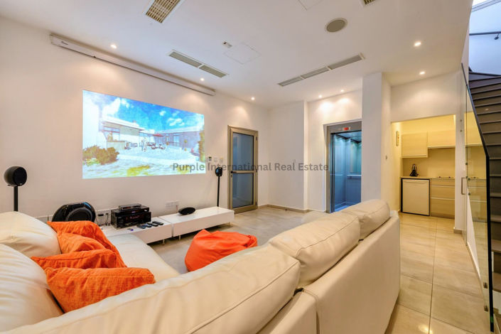 Image No.21-6 Bed Villa for sale