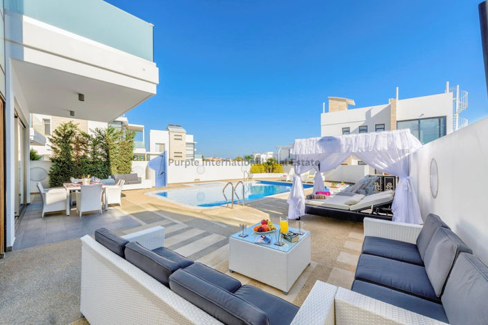 Image No.7-6 Bed Villa for sale