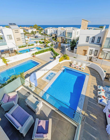 Image No.9-6 Bed Villa for sale