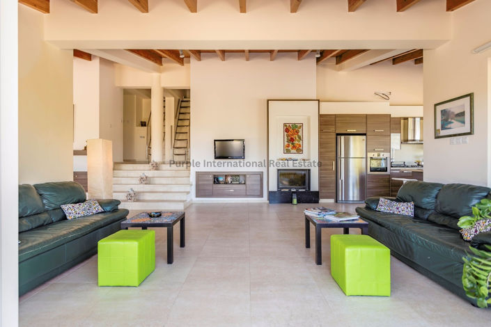 Image No.14-6 Bed Villa for sale