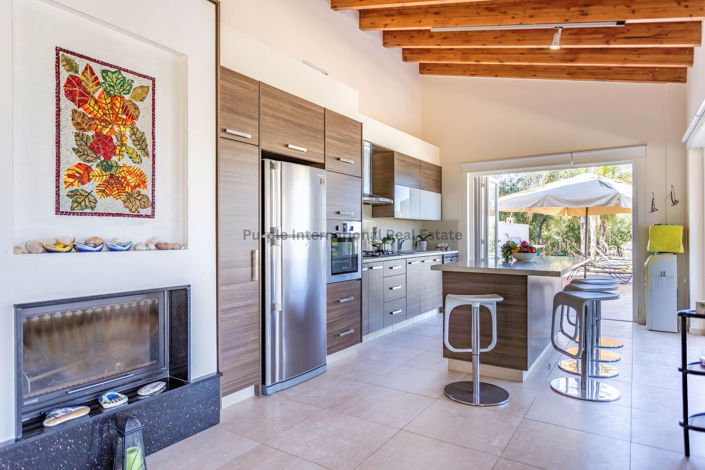 Image No.3-6 Bed Villa for sale