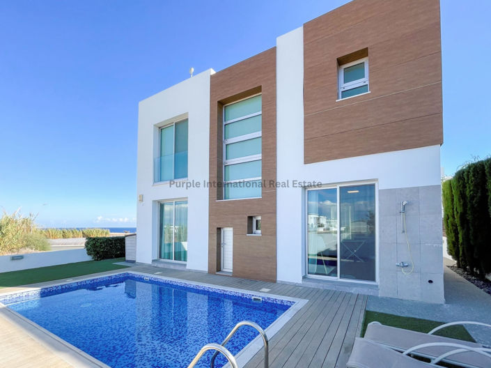 Image No.1-3 Bed Villa for sale