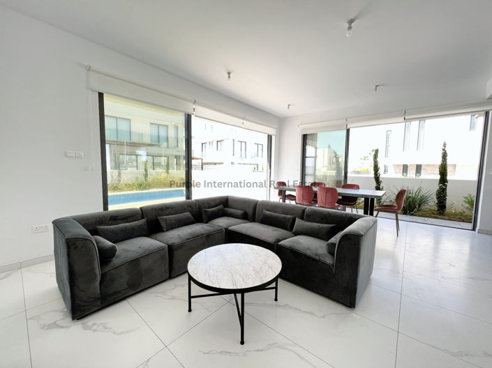 Image No.2-3 Bed Villa for sale