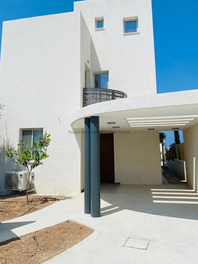 Image No.29-3 Bed Villa for sale